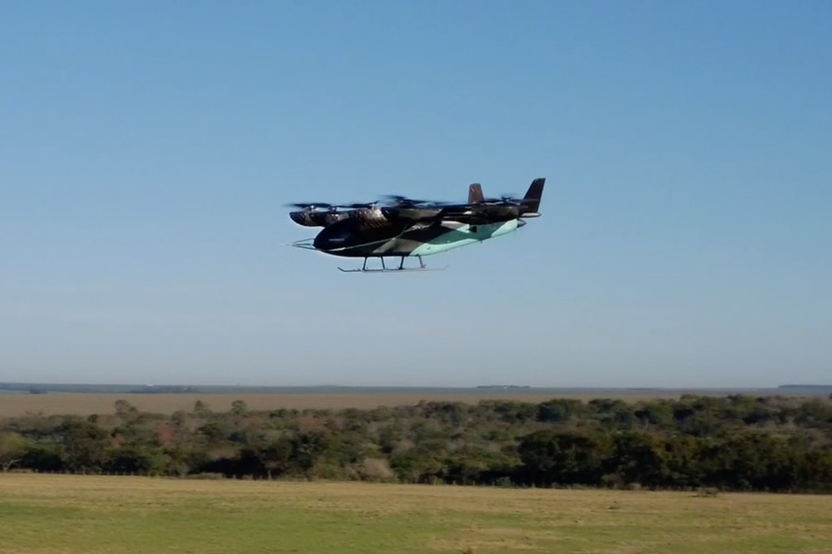 Eve Air Mobility Eve 100 prototype in flight, Gaviao Peixoto, Brazil (Eve Air Mobility)